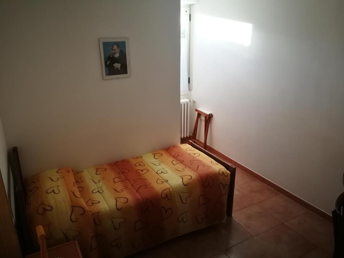 B&B Leggieri Villa Siria 圣乔瓦尼·罗通多 外观 照片