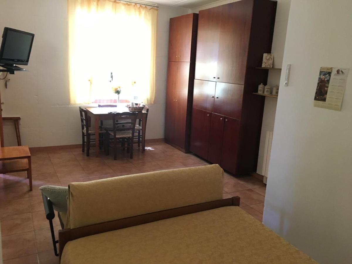 B&B Leggieri Villa Siria 圣乔瓦尼·罗通多 外观 照片